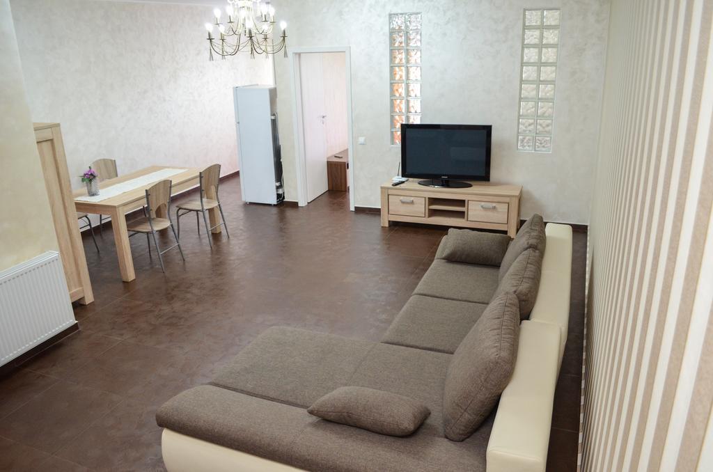 Bhoeme Apartament Oradea Exterior photo